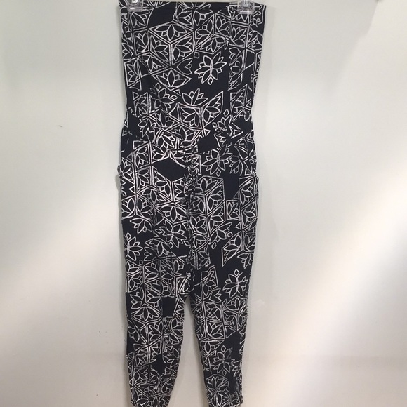 Black and White Printed Jumpsuit - Picture 1 of 6